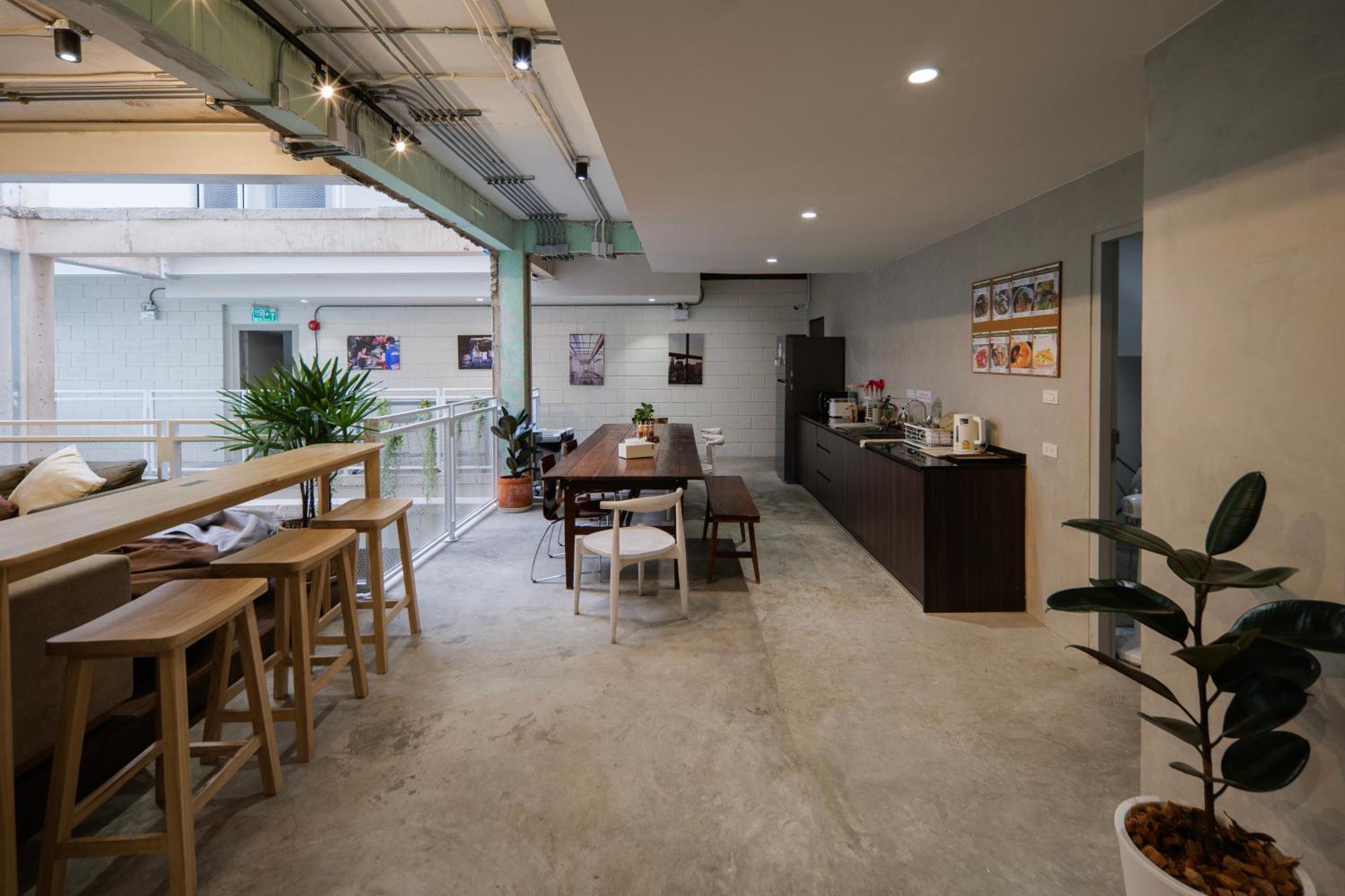 C'House Bangkok Hostel ภายนอก รูปภาพ